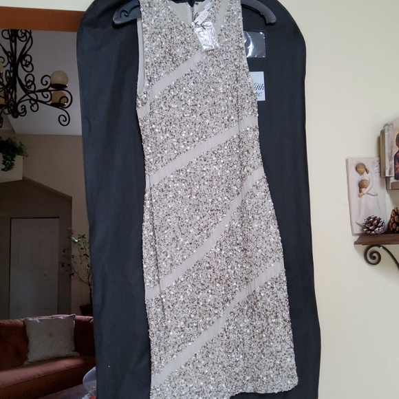 Alice +Olivia sequin dress - Picture 6 of 6